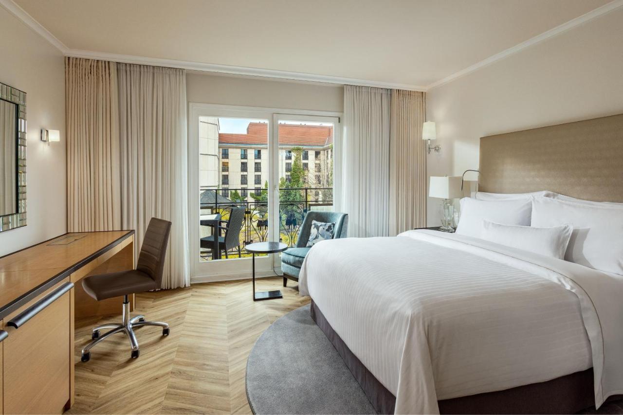 The Westin Grand 5*