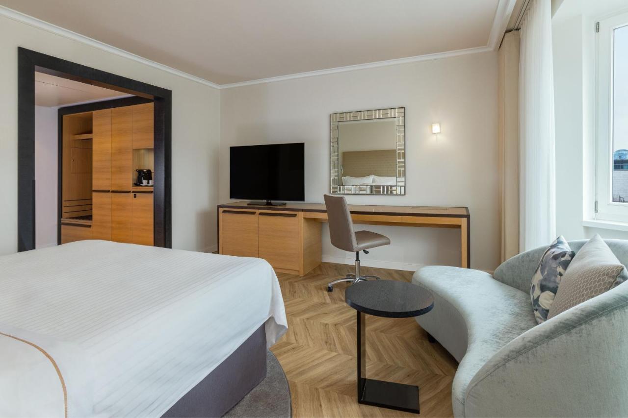 Отель The Westin Grand 5*